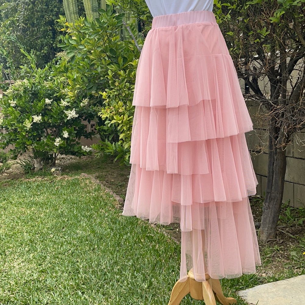 Asymmetrical Tiered Tulle Skirt - Picture 2 of 4